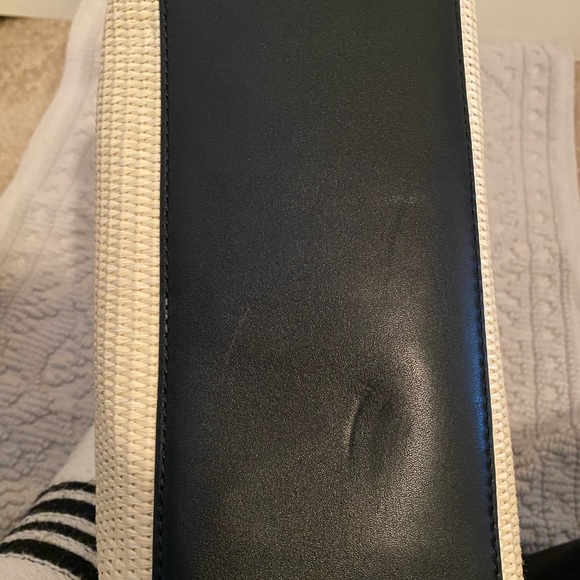 Handbag - Picture 4 of 6